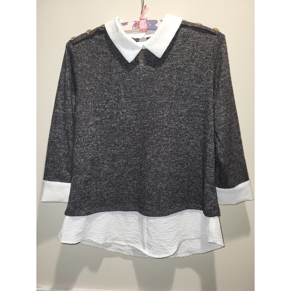 Above And Beyond Shirt Gray Sweater White Faux Under Shirt Women’s Size Medium